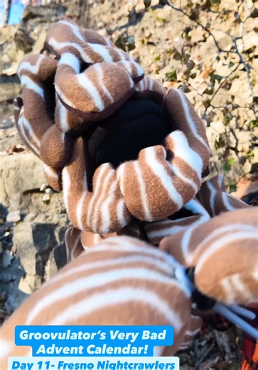 Day 11 of Groovulator’s Very Bad Advent Calendar is here! 🎄❄️ Today’s creepy cryptid is…The Fresno Nightcrawler! Stayed tuned, The Woodman will be bringing you 25 days of cryptids and folklore tales. Every day, a new door opens to spookiness. So be sure to subscribe & tune in! #fresnonightcrawlers #fresnonightcrawler #adventcalendar #cryptids #puppet @The Very Bad Days @Brian Reed