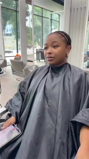 This wavy bob is a 10/10! If you’re all about luxury hair life and want to keep it sleek and smooth, check out this hair from herlavishhaircollection.com. Highly recommended! #BobWig #LuxuryHair #HairSlay #HerLavishHair . . . . #wavyhair #knotlessbraids #atl #atlhair #atlhairstylist #atlanta #wig #weave