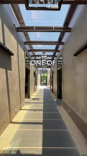 RH Yountville is not just any restaurant—it’s a feast for the eyes! This visually stunning restaurant wraps itself around graceful olive trees, sparkling chandeliers, and soothing water fountains. Whether you’re indulging in a delightful dinner or simply treating yourself to a bowl of crispy parmesan fries, RH Yountville is an absolute must-visit. The ambiance is as enchanting as the flavors, making every moment worth savoring. Don’t miss out on this remarkable dining experience that promises to