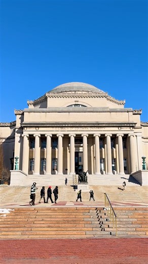 ❄️📚 Classes begin today across Columbia's campuses. Wishing all of our students a wonderful winter semester! | Columbia University