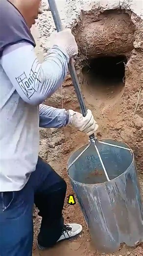 A simple homemade auger tool makes soil digging faster and easier. #DIYTools #SmartFarming #LifeHacks #fblifestyle | Metzgerei Ogunquit Studio