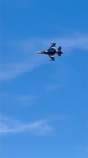 Turkish Air Force F-16C “Solo Turk” showing off insane control at Malta Airshow 2025!