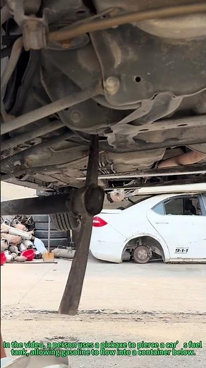 Car Hack: Using Pickaxe to Pierce Fuel Tank and Drain Gasoline Efficiently