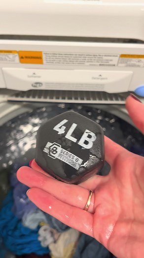 So thats why the washer was being SO LOUD😂😂😂 #laundrytok #sahm #funny