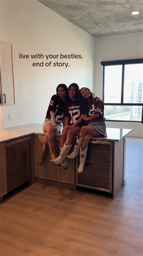 Sign with Aspire Reserve: Live with Besties