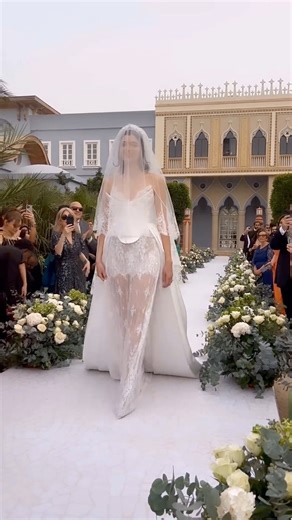 53K views · 391 reactions | We just love a bride who dares to be different 朗 ! #lebaneseweddings #gouna #egypt #brideandgroom #bride #brideentry #bridalentry #wedding #weddings #weddingceremony #luxury #viral #viralreel #viralreelsfbpage #reelsviralfb #reelstrending | Lebanese Weddings | Facebook
