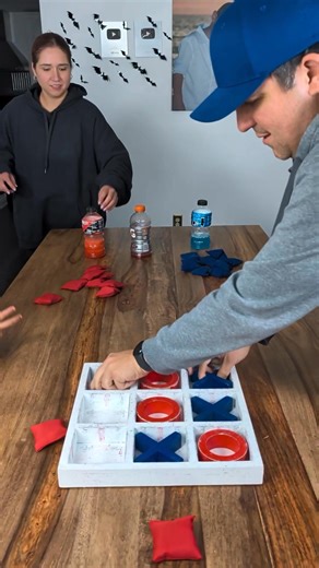 Bean Bag Toss Tic Tac Toe 2 vs 1 ❌⭕ #bottleflip #games #tictactoe | Familyfuniq