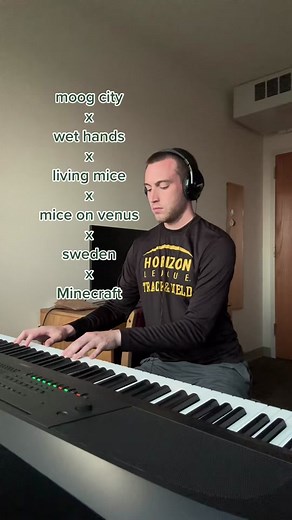 Exploring Nostalgic Minecraft Piano Music