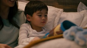 DeLonghi Mica Panel Space Heater, 1500W quiet electric space heater for indoor use, adjustable thermostat, freestanding/ easy wall mount, full room heating with built-in safety features, HMP1500 white