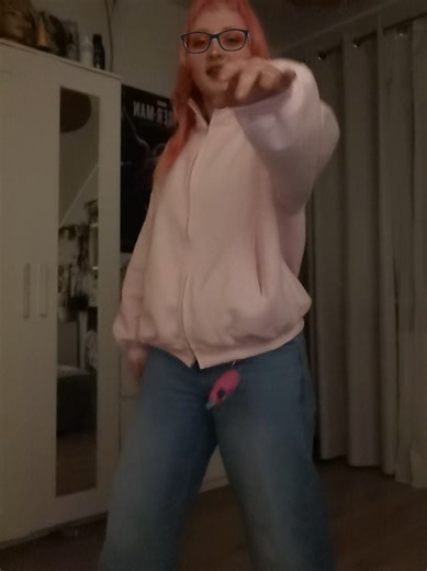 a lil bit disappointed that this trend has zero footwork despite the song being named fancy FOOTWORK... not that skilled in popping 🥹🥹🥹 i remember listening to this as a kid #fy #dancetrend #viral #dancing #trend