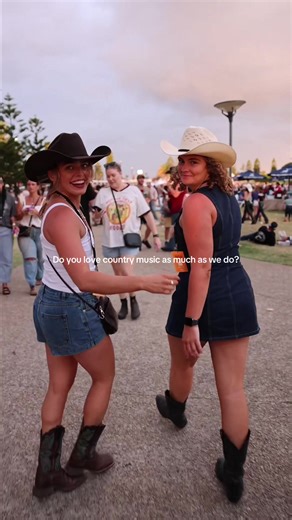 Experience the Best of Country Music at Howlin Festival