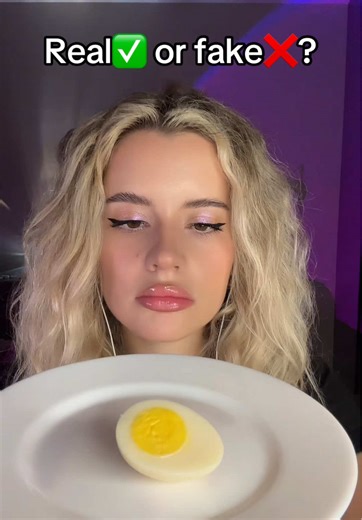 #realorfake #mouthsounds #asmr #asmrrealorfake | ASMR