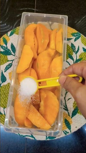 Frosting Mangoes to Keep Them Fresh 🥭❄️