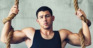 [VIDEO] Nick Jonas teaches how to workout on Baby Shark song and it's harder than you think