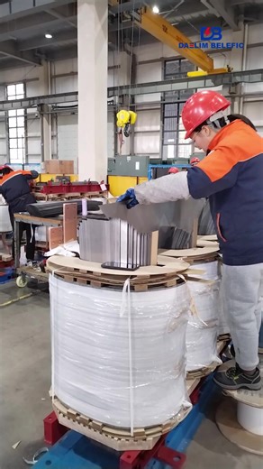 Install the magnetic oke on the transformer #daelimtransformer #factory #foryou #electrical #switch