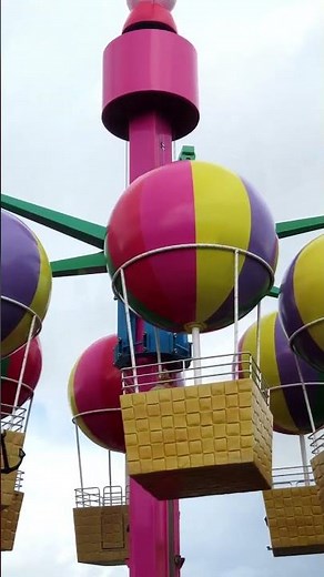 Peppa Pig World - Peppa's Big Balloon Ride - Paultons Park - Off-Ride - September 2022 | kittikoko
