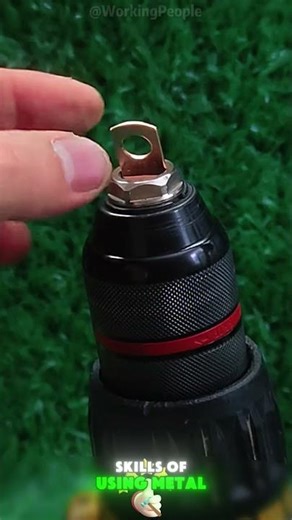 Skills of using metal wire terminals to assist in screwing screws 🔩💡
