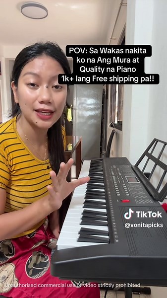 Affordable Electronic Piano with Microphone