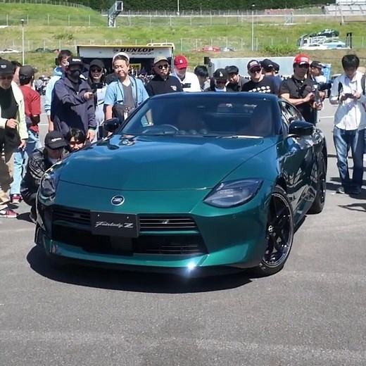 RZ34新型お披露目!! Gノーズ復活？ フェアレディZ 雲竜グリーン #rz34 #オールフェアレディ #富士スピードウェイ @たかしーの記録簿【Z33】