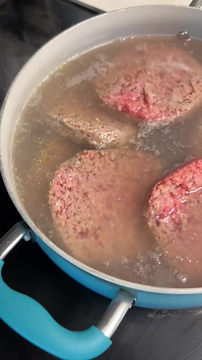 Making Water Burgers - Easy Recipe for Homemade Burgers