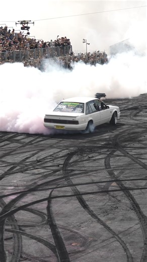 37K views · 870 reactions | HIGH COMP VK Commodore ripping it up at SUMMERNATS  | SUMMERNATS | Facebook