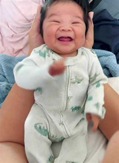 Isang araw nagmamaneho sa cubao #dancetrend #ai #baby #fyp #trending | baby dancing baby