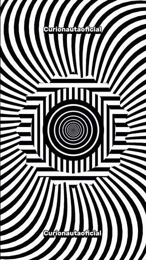 Optical illusion 🤩 Merry Christmas to all 🎉