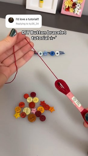 Lola ☆ on Instagram: "DIY button bracelet tutorial 🤍 another cute diy idea using buttons. Follow @lola.malins for more DIY ideas Another diy to my button crafts collection!! (button headband, button hairpins, button bracelets…) What should I make next? #buttons #buttoncrafts #diy #diyproject #diyfashion #crafts #diyideas (cute diy idea, diy bracelet, diy jewerly, buttons diy, cute diy with buttons, button crafts)"