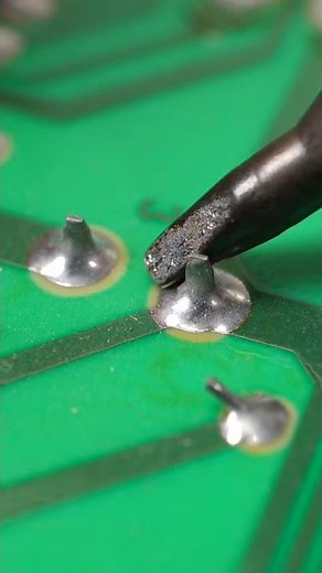 Desoldering Pump - Collin's Lab Notes #adafruit​ #collinslabnotes​