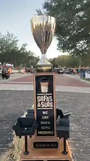 The 10th annual Sofas And Suds couch racing competition is THIS Sunday! YOU GOT A COUCH TO RACE??? WE HAVE THREE SPOTS LEFT! Come out and race, or cheer on your favorite team and chase it with some of the best beer in Central Florida! See you Sunday! The races start at 2! #Sanfording #DrinkAtWestEnd #WestEndtradingCo #Sanford #SanfordFlorida #SofaAndSuds | West End Trading Co.