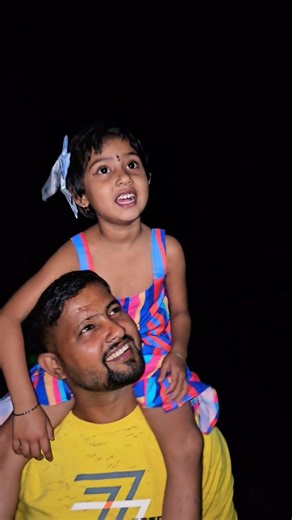 The best ride is daddy's shoulder ride #cute