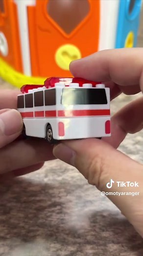 トミカプラレールブロックで遊ぼう！