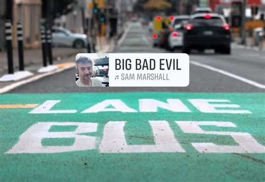 WCC - BUS LANES ARE LAVA ⚠️SHARE THIS WIDELY⚠️No one wants a fine to arrive just before Xmas⁉️ 👀👀 out for nasty new fixed cameras on Riddiford Street, Adelaide Road (northbound), and Chaytor Street up to Karori, from today. | Wellington - LIVE