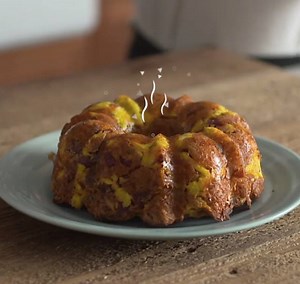 227K views · 60 reactions | Bake your favorite breakfast sandwich ingredients into a fun loaf of monkey bread | Bacon | Facebook