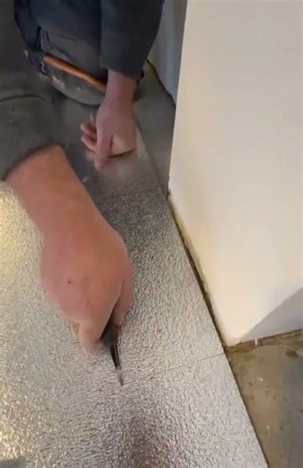 Tipps/ Tricks/ life hack/ tools/ Parkett/ Holz/ nievellieren/ Vinyl/ sanieren/ Fliesen/ kitten/ ölen