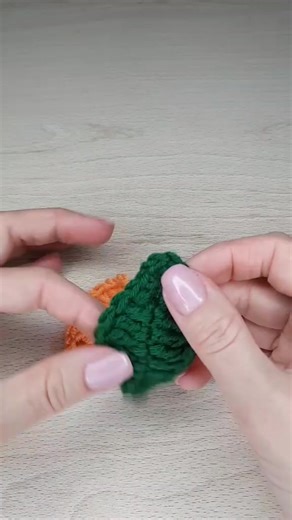 How to Crochet a Leaf: Detailed Tutorial