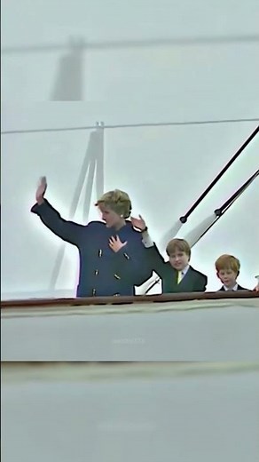 Princess Diana waving her hand 🤍 #britishroyalfamily