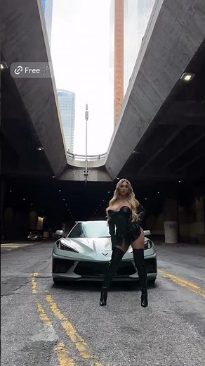 Kayley Gunner
