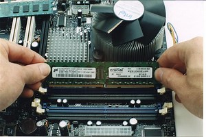 Installing Ddr2 Memory 4 Slots