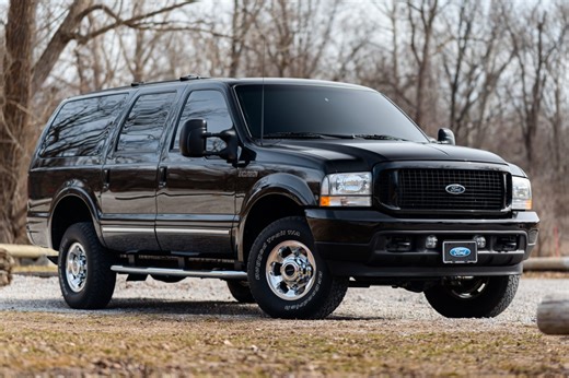 16k-Mile 2003 Ford Excursion Limited Power Stroke 4×4