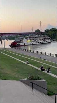 Nashville on boat. ‪@TheWalkingTourist25‬