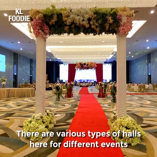 Take a look at this spacious Convention Centre in Bangi that is perfect for any occasions such as events, weddings, seminars, meetings & more 😍 📍 Bangi Avenue Convention Centre | KL Foodie