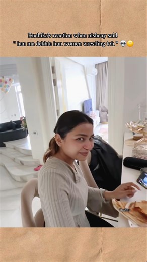Ruchika's reaction 💀#ruchikarathore #triggardinsaan #shorts #trending #viral ‪@triggeredinsaan‬
