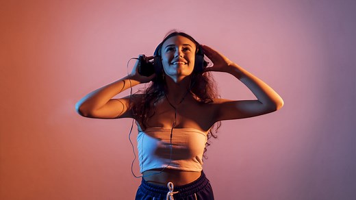 Canciones que hablan de los ojos: el espejo del alma - Cadena Dial