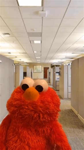 Ellis Jay | Elmo sure has a funny way of asking someone out on a date! - #elmo #funnyvideos #comedy #elmostruggles - - - - - - - - - - Cr @logeypump23 | Instagram