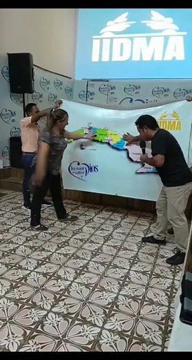 23K views · 2.1K reactions | ¡ Orando e intercediendo por nuestra nación ! | Charly Flow | Facebook