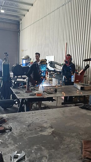 Boarder Horizons Program 2025 “Being onsite means more than learning—it’s about unlocking your potential through real, hands-on experiences that inspire confidence and spark success.” Get involved in the 2026 program! #jonhsonstrucks#mildura#NMLLENboarderhorizonsprogram | Northern Mallee LLEN | Facebook