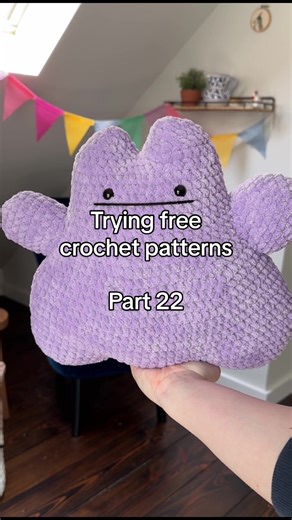 Who’s that pokemon? 🥳 Todays free crochet pattern is by the wonderful Catknit_ on instagram and it was so fun to make! I think i overstuffed my ditto, because she came out heavyyy 🤭 i still love her though. 🌸 Hook: 6 mm Yarn: bernat blanket 🏷️ Tags #crochet #fyp #freecrochetpattern #pokemon #ditto #pillow #gamergirl #femaleartist #crochettok #pokemonart #blanketyarn #amigurumi #plushies #gen1pokemon