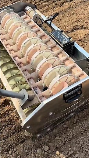 Powerful Manual Vegetable Seeder Machine #farmingtools #seeder #gardening