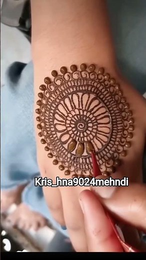 simple back hand mehndi designs #mehndi #trendingvideo #trendinsong_video #trendingreels #mehndi